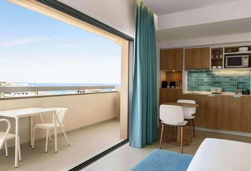 Студия Стандарт Вид на Море, Wyndham Residences Alvor Beach