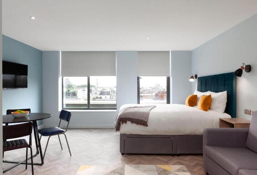 Family Suite, Aptel East