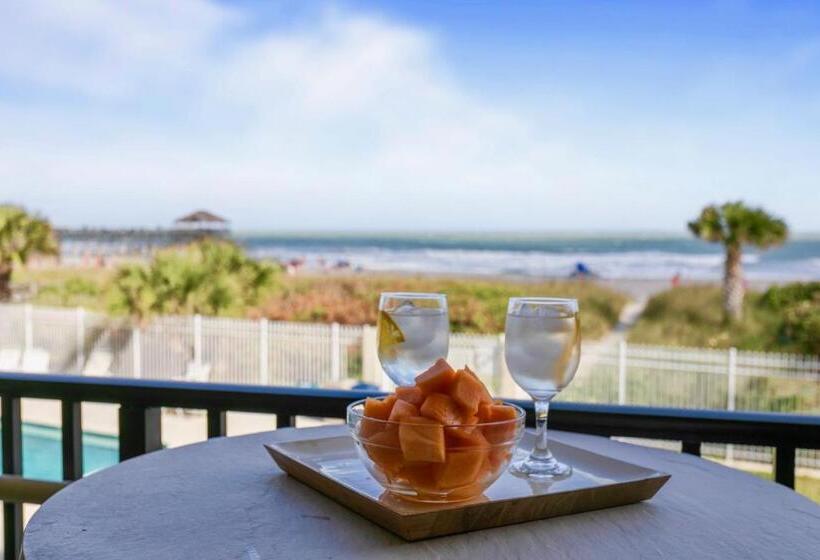 דירת חדר נוף לים, Chateau By The Sea