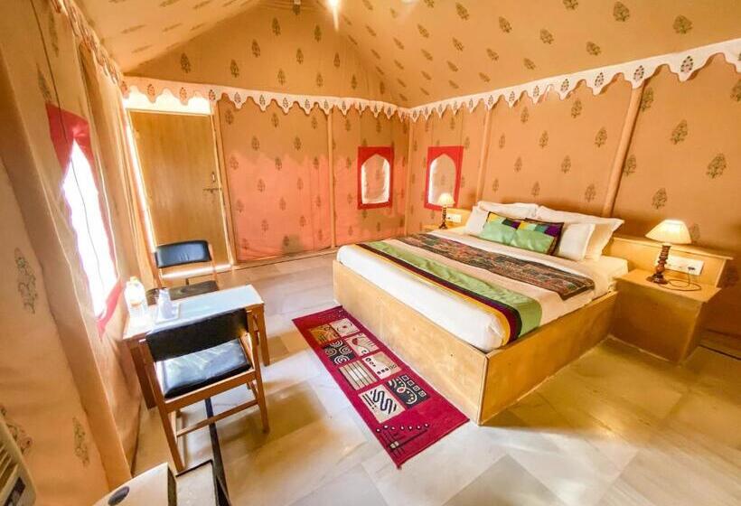 Deluxe Tent, Pal Rajah Desert Camp