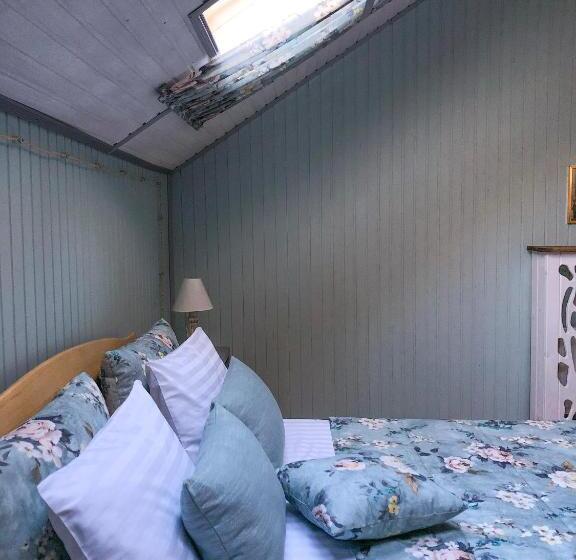 阁楼房, Chalet Blanc