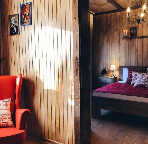 家庭间, Chalet Blanc