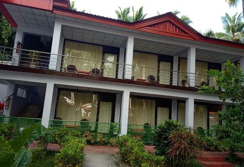디럭스 테라스 룸 바다 전망, Coconhuts Beach Resort