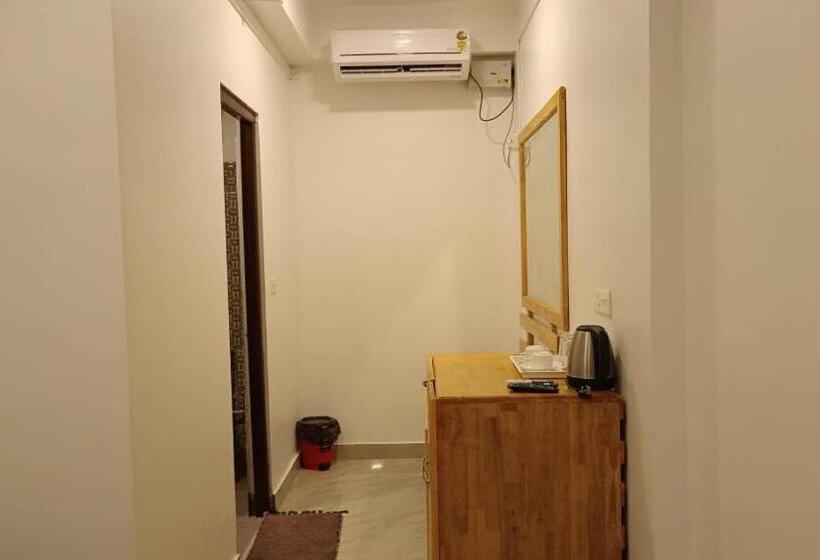 디럭스 룸, Coconhuts Beach Resort