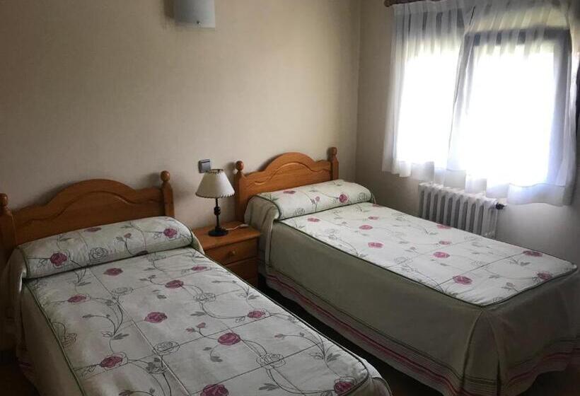 Номер Economy, Residencial Santamaría
