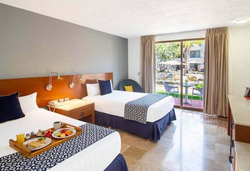 Номер Superior, Plaza Pelicanos Club Beach Resort All Inclusive