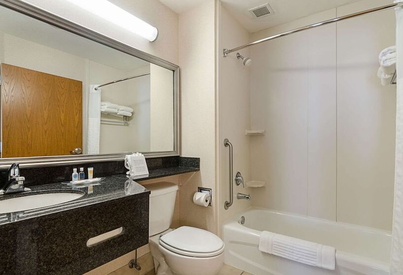 Люкс, Quality Suites Springdale West I 49