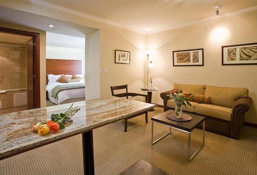 주니어 스위트, Stubel Suites & Cafe