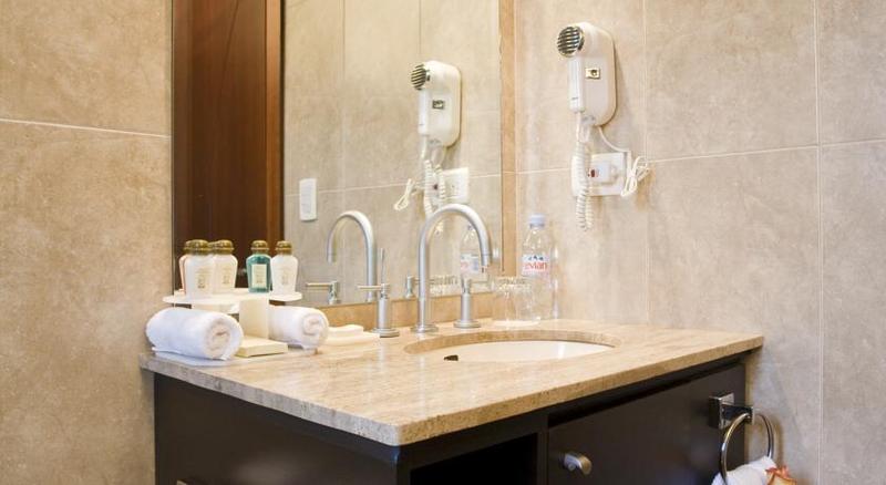 스위트, Stubel Suites & Cafe
