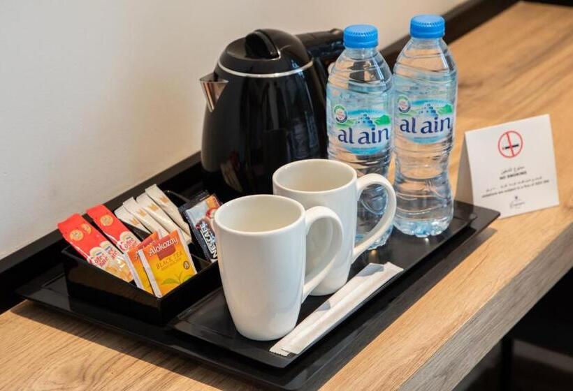 Представительский номер с видом, Grand Kingsgate Jaddaf Waterfront Hotel By Millennium