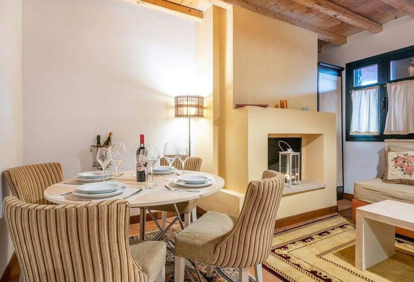 침실 2개 아파트, The Varos Residences