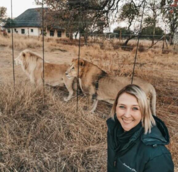 Номер Стандарт Вид на Сад, Simba Safaris African Pride Exotic Lodge