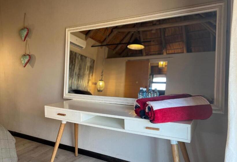 Шале Superior 1 Спальня, Simba Safaris African Pride Exotic Lodge