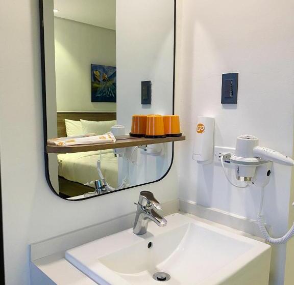 اتاق سوپریور, Go Hotels Plus Tuguegarao