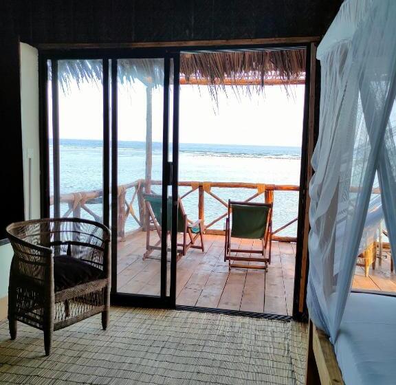 디럭스 테라스 룸 바다 전망, Mtende Beach Bungalow Océan View