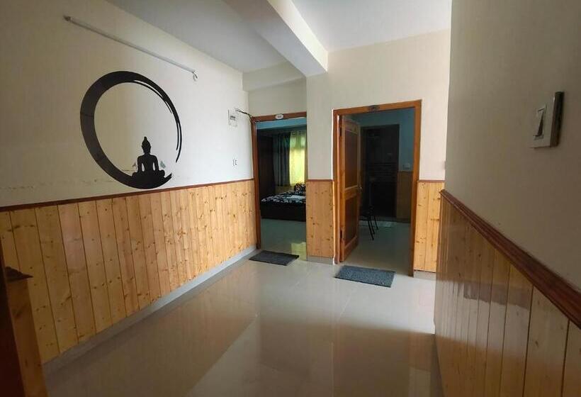 Номер Deluxe, Kailash View Sarahan