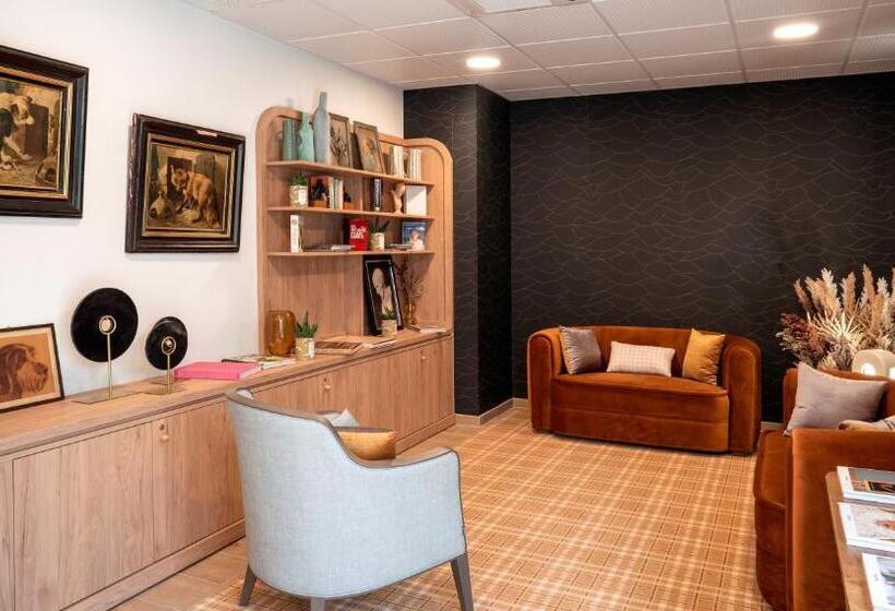 Студио Стандарт с Террасой, Residhome Chartres