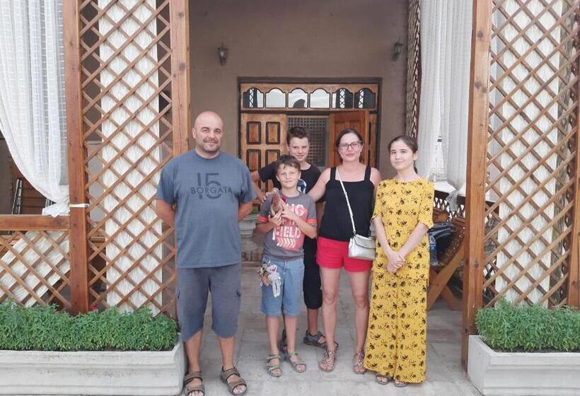 اتاق استاندارد چهار تخته, Yoqut House Guest House In The Centre Of Ancient City