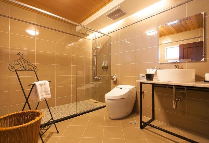 اتاق استاندارد چهار تخته, Sun Hola Villa