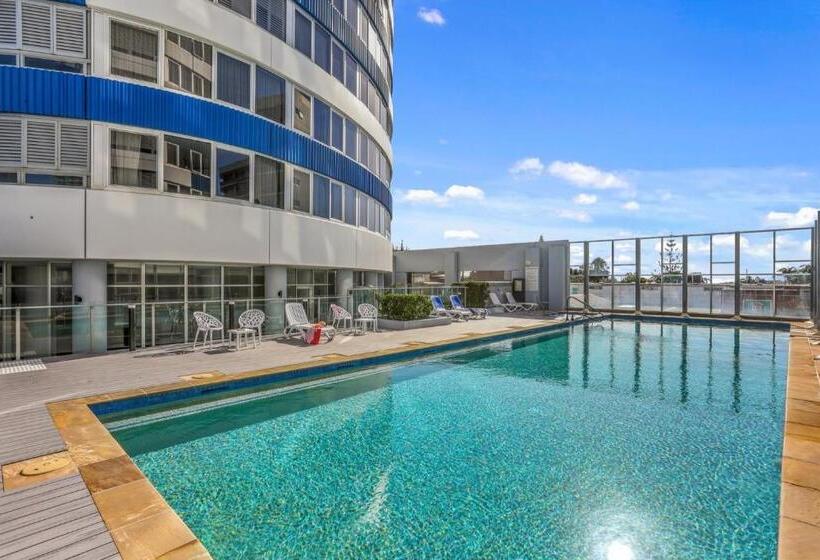 침실 2개 아파트, Tweed Ultima Apartments