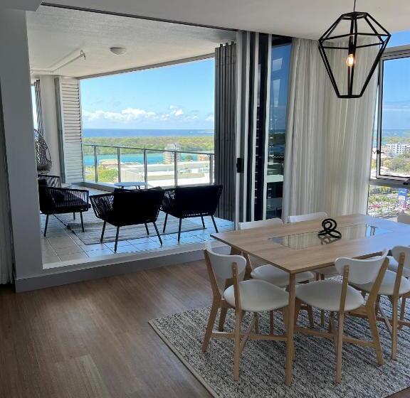 1침실 펜트하우스 아파트, Tweed Ultima Apartments