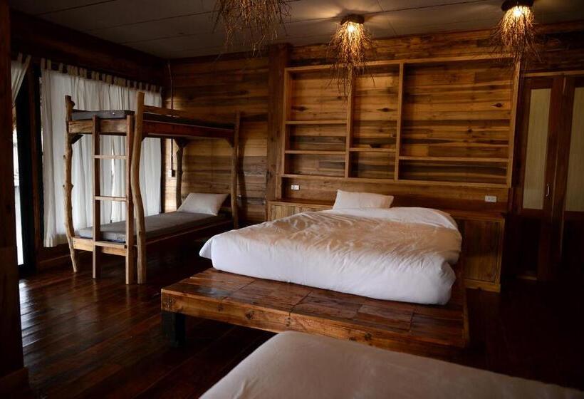 Семейный Номер, Baan​ Tonlamphu​ Pakpra