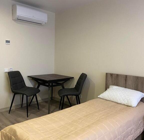 اتاق استاندارد با سرویس بهداشتی مشترک, Prestige Apartments Berezinka