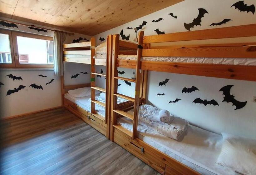 Номер Комфорт, Alpking Hostel