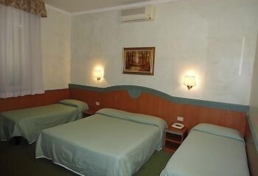 اتاق استاندارد چهار تخته, Villa Primavera