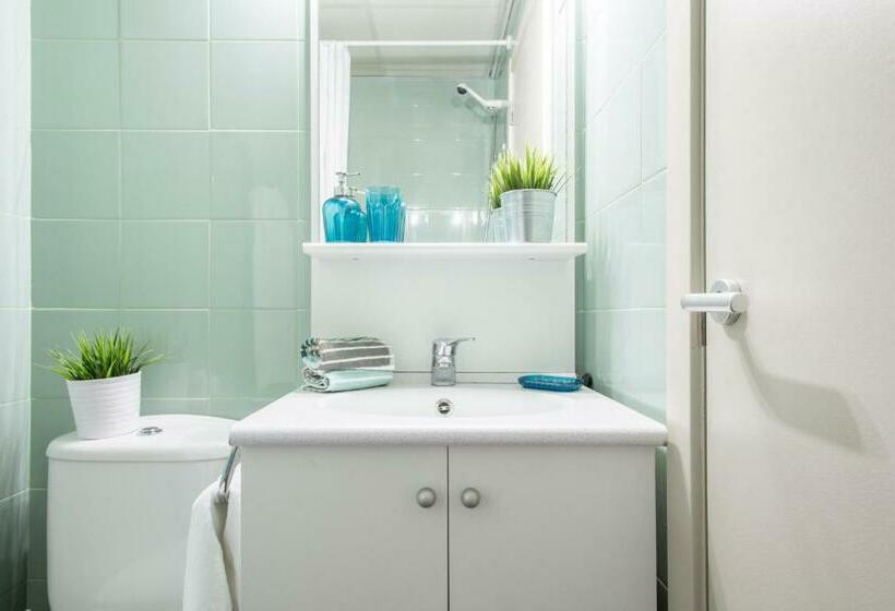 スタンダード４人部屋, Residencia Universitaria Blas De Otero
