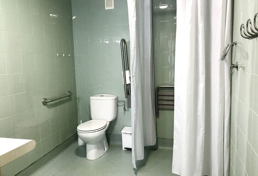 クラシックスタジオ, Residencia Universitaria Blas De Otero