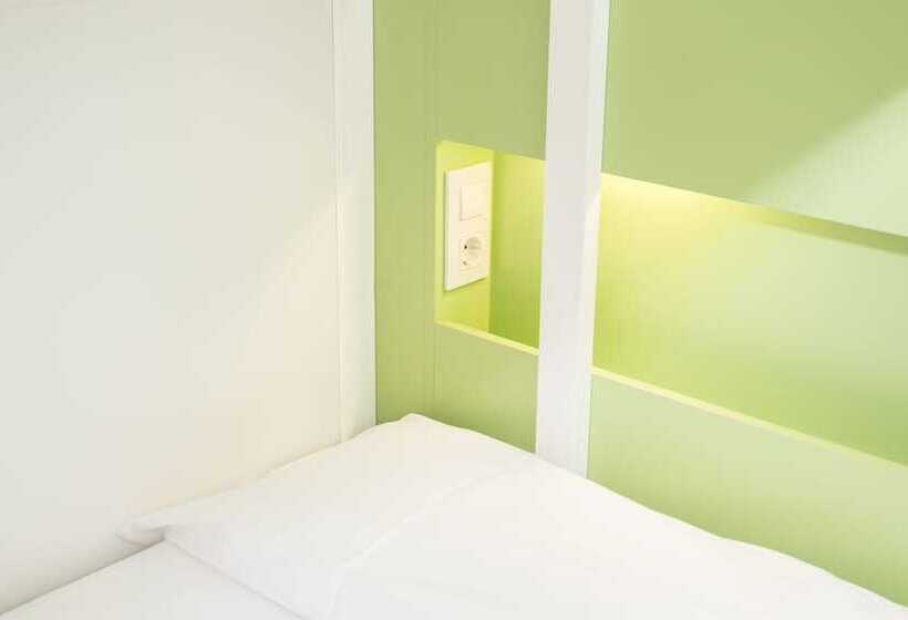 Кровать в Общей Комнате, Sant Jordi Hostels Sagrada Familia