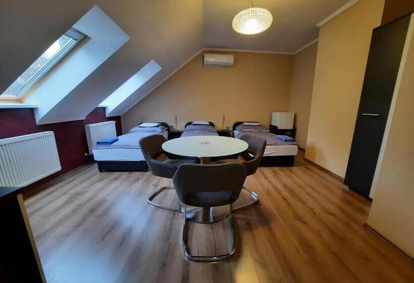 3-Bett-Standardzimmer, Borostyán Panzió