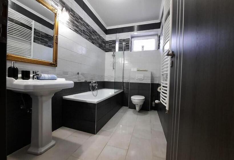 3-Bett-Standardzimmer, Borostyán Panzió
