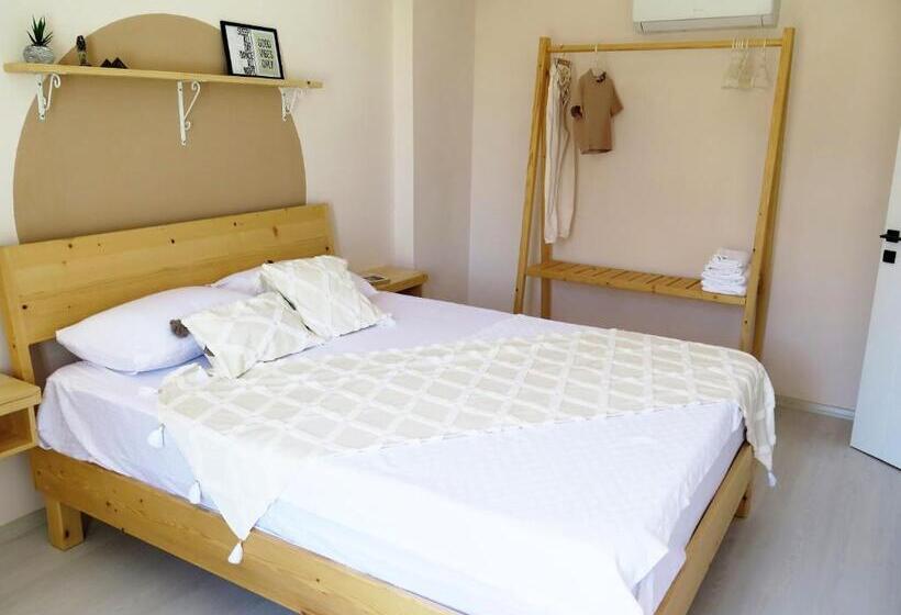 آپارتمان 1 خوابه, Santa Suites  Near Saint Nicholas Church