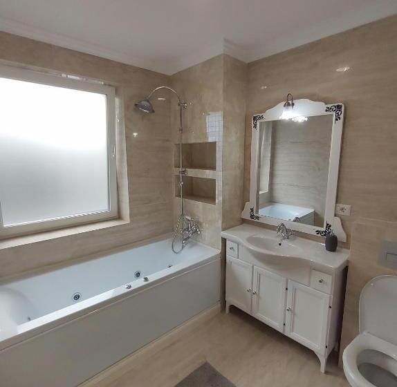 패밀리 룸, Fanea Residence