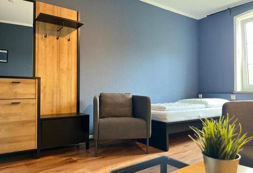 Номер Стандарт Совместная Ванная, Blue Doors Hostel Ktv