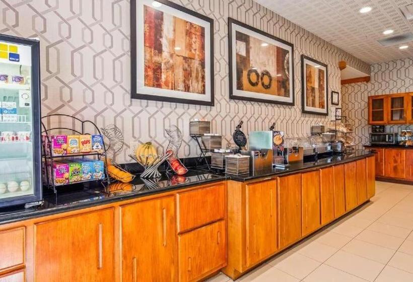 Люкс Deluxe Кровать Кинг, Best Western Plus Rose City Conference Center Inn