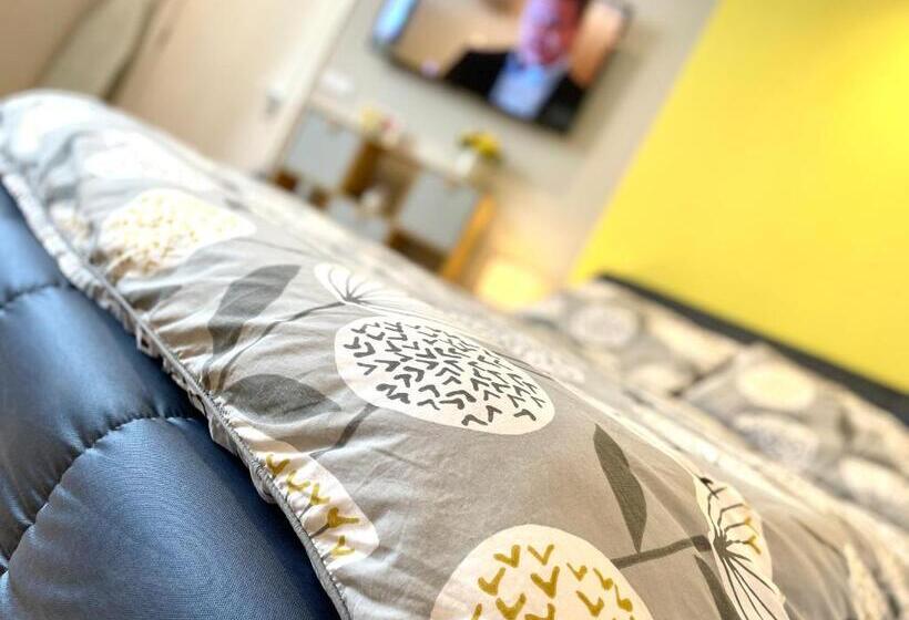 Семейное Студио, Albion Boutique Guest House