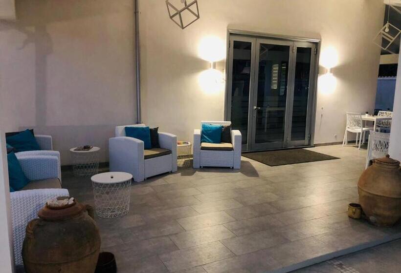 Трехместный Номер Deluxe, Invilla Bed&breakfast   Quality Rooms