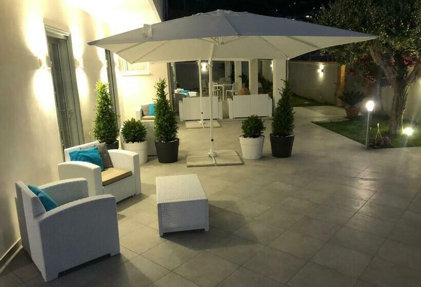 Люкс Deluxe Вид на Море, Invilla Bed&breakfast   Quality Rooms
