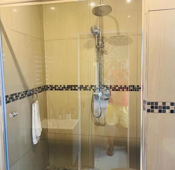 Quarto Deluxe, 36 Frere Road Shelly Beach , Margate