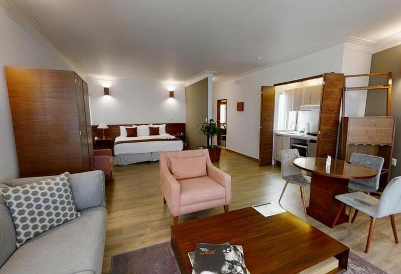 Suite con Balcón, Tokio Suites