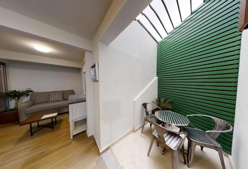 Junior Suite, Tokio Suites