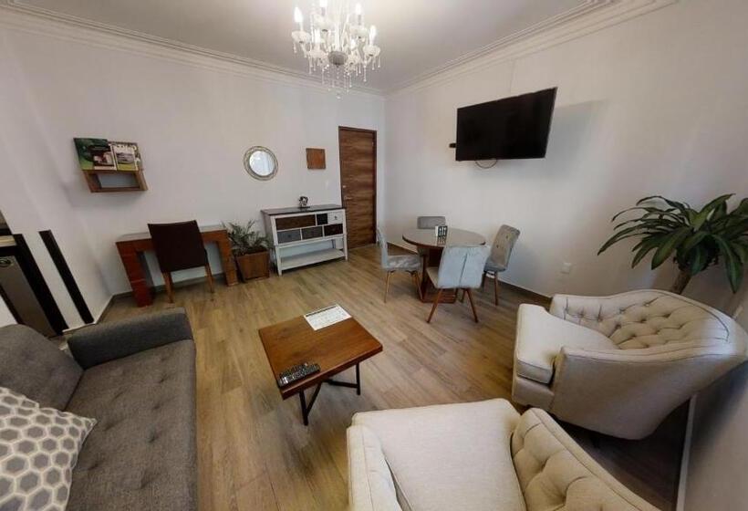 Suite Cama King, Tokio Suites