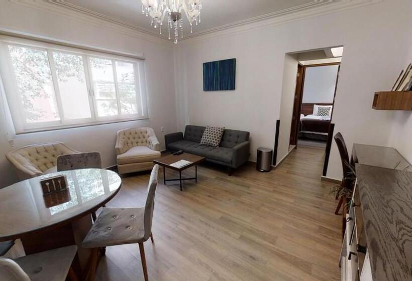 Suite Cama King, Tokio Suites