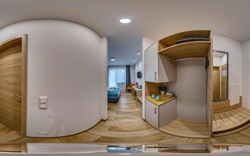 Номер Стандарт Вид на Бассейн, Villa7