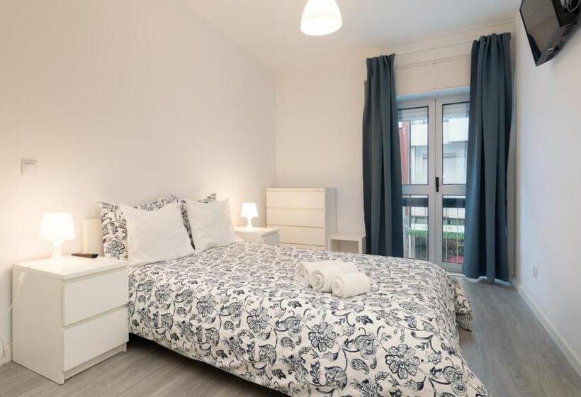 اتاق استاندارد با سرویس بهداشتی مشترک, Moreira Terrace