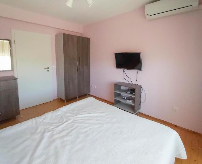 Апартаменты Deluxe 1 Спальня, Villa Makeli