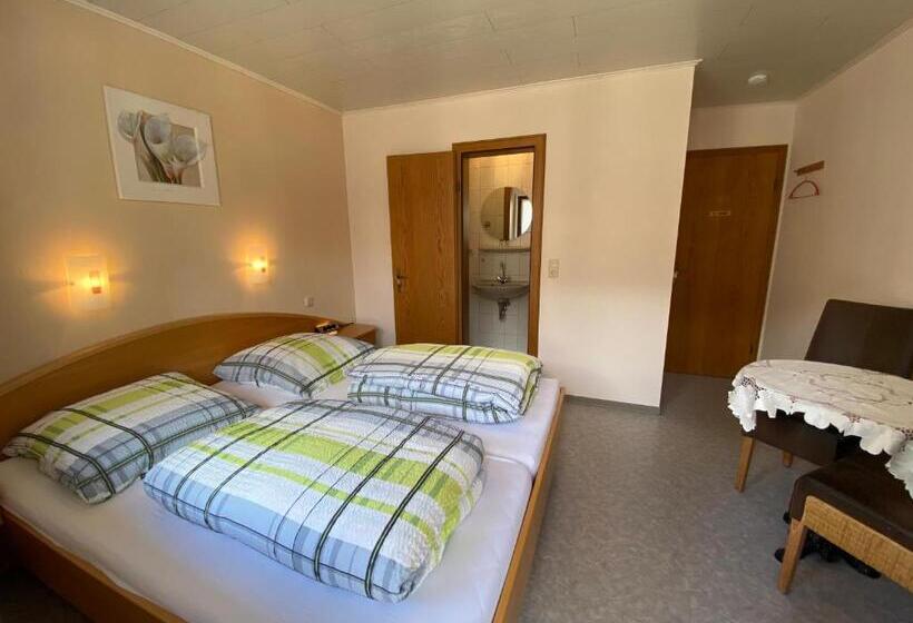 标准间, Winzerhaus Im Oberdorf   Fewo U Zimmer   Auch Kombinierbar